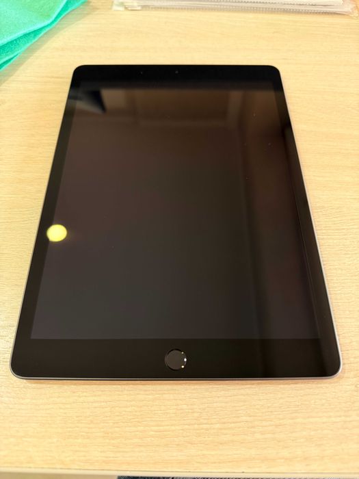 iPad 8th (2020) Space Gray 128GB (Топовая версия)