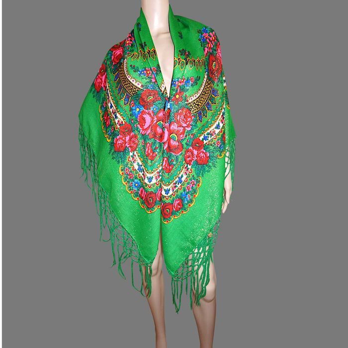 Basma veche din lana virgina , sal traditional mare 130 cm x 130 cm