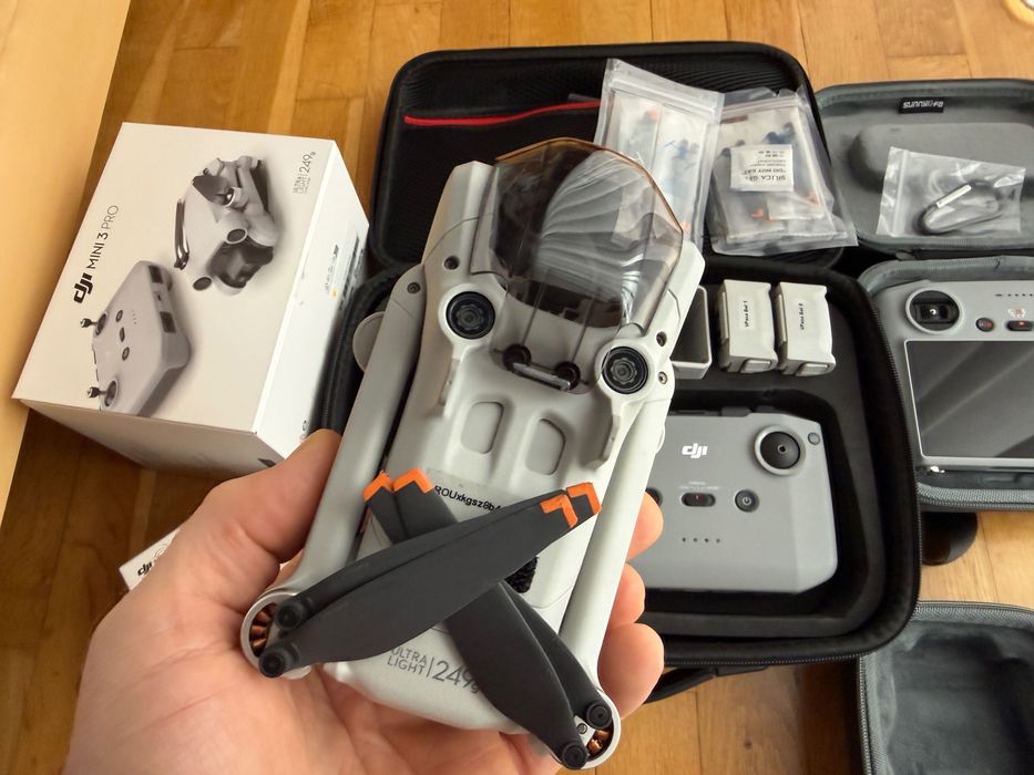 Drona DJI Mini 3 PRo 249g Se poate zbura fără permis de zbor.