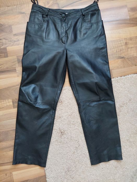 Pantaloni de dama,piele naturala moale,culoare negru