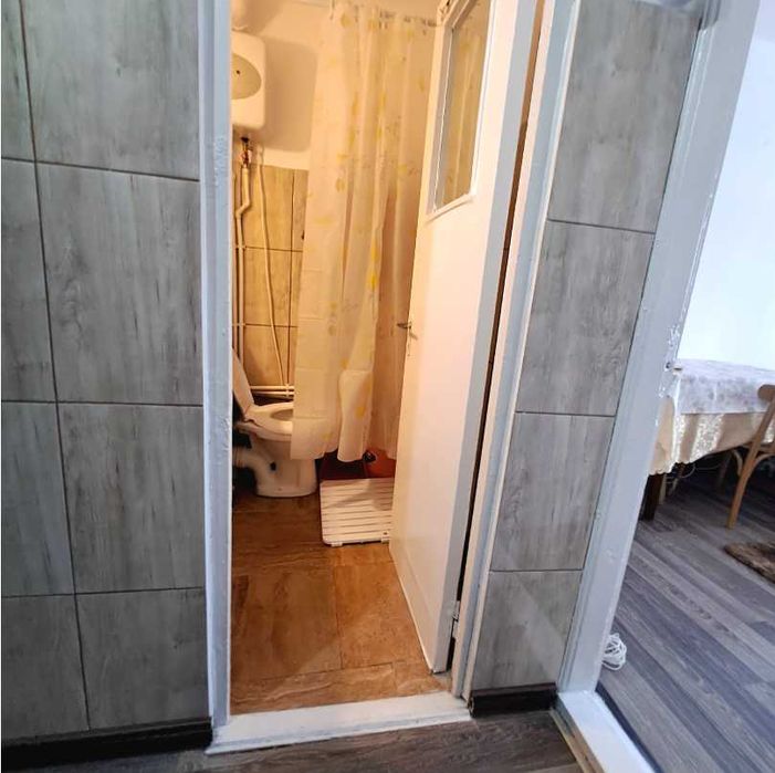 Vand camera camin, zona Crisan(camin Alro), 27000 euro, negociabil, Slatina