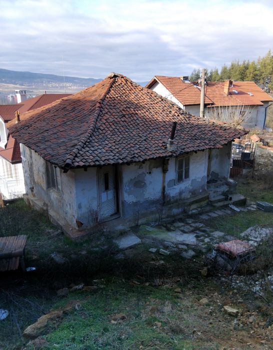 Продава къща в гр.Кюстендил