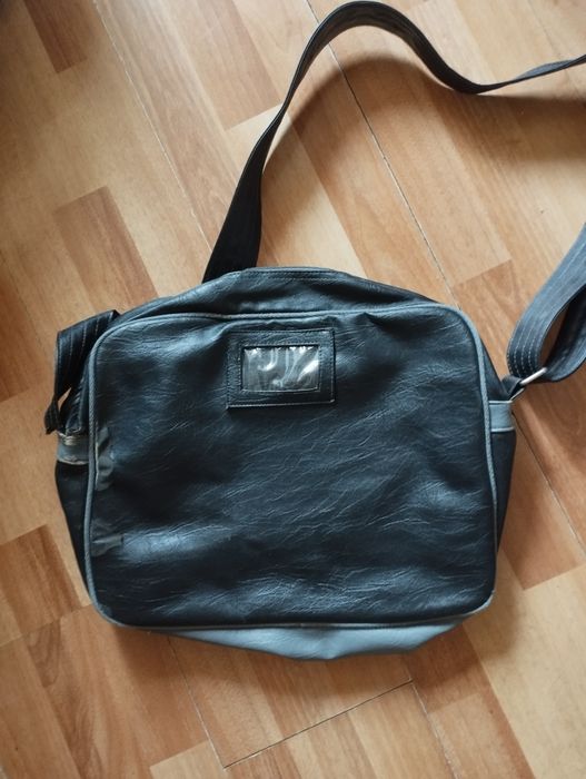 Чанта за лаптоп - 15 инча + Чанта през едно рамо