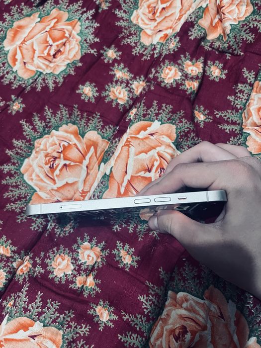 Айфон 13 (iphone 13)