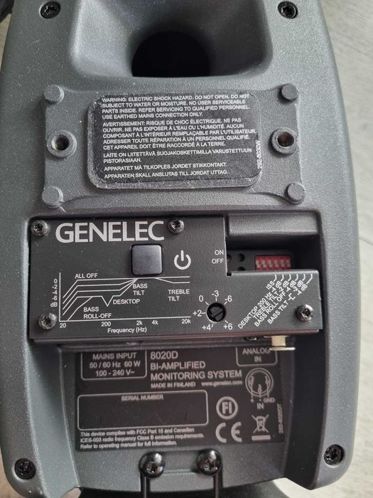Genelec 8020D - Monitor Studio Activ Compact Bi-amplificat