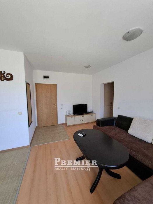 Двустаен апартамент в Слънчев Бряг с ниска такса поддръжка