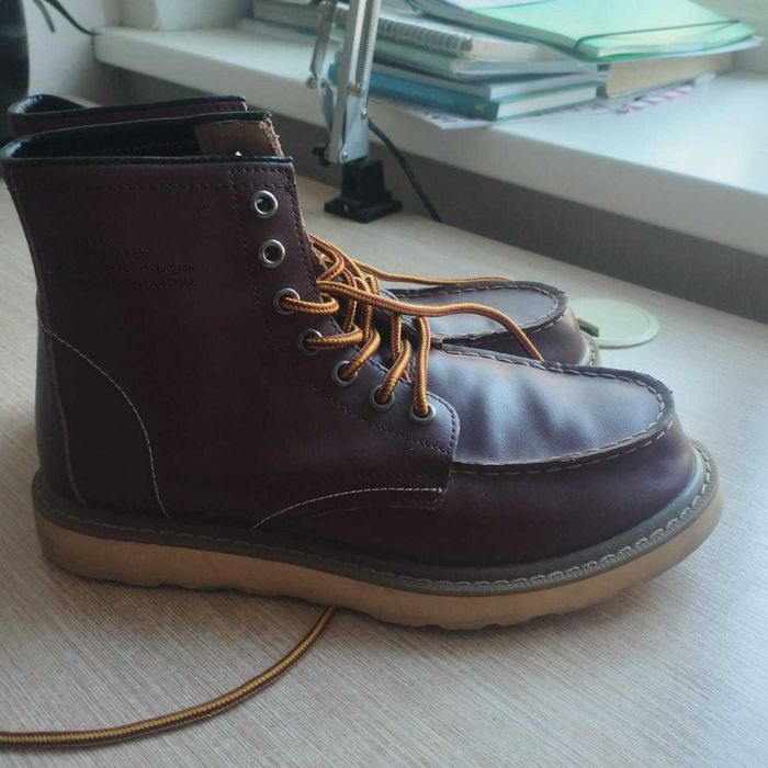 Продам ботинки аля Martens