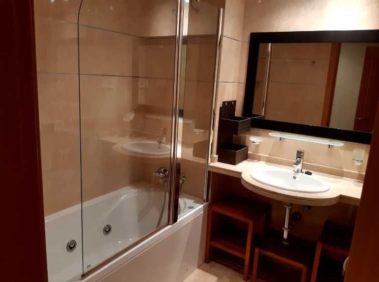 Дава се под наем Двустаен апартамент в Пловдив, Център - 63 кв.м за 255 € - Снимка #1