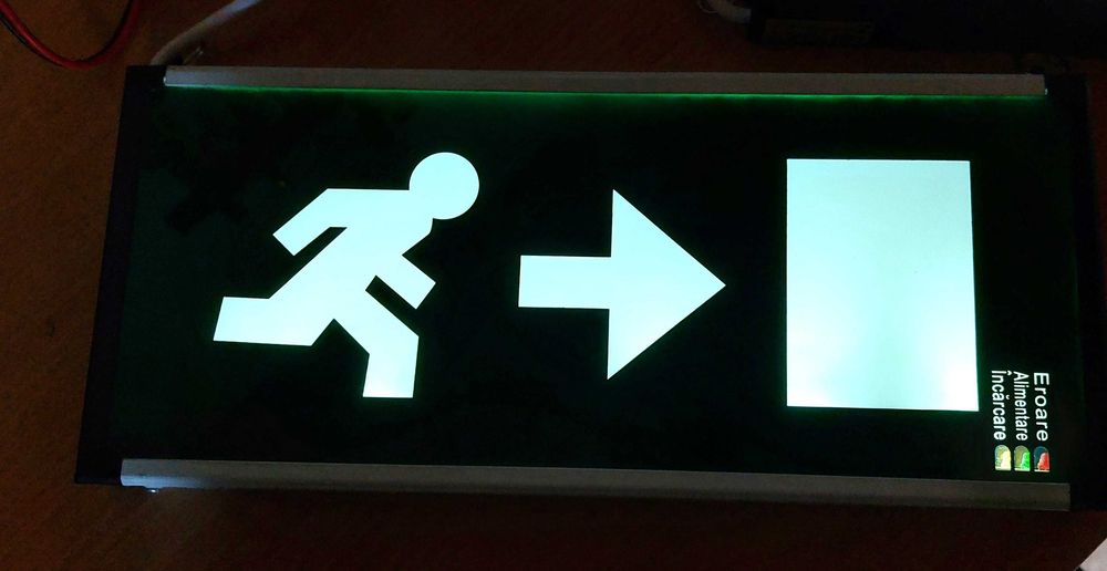 Set lampi de EXIT, lampi de siguranta, doua bucati