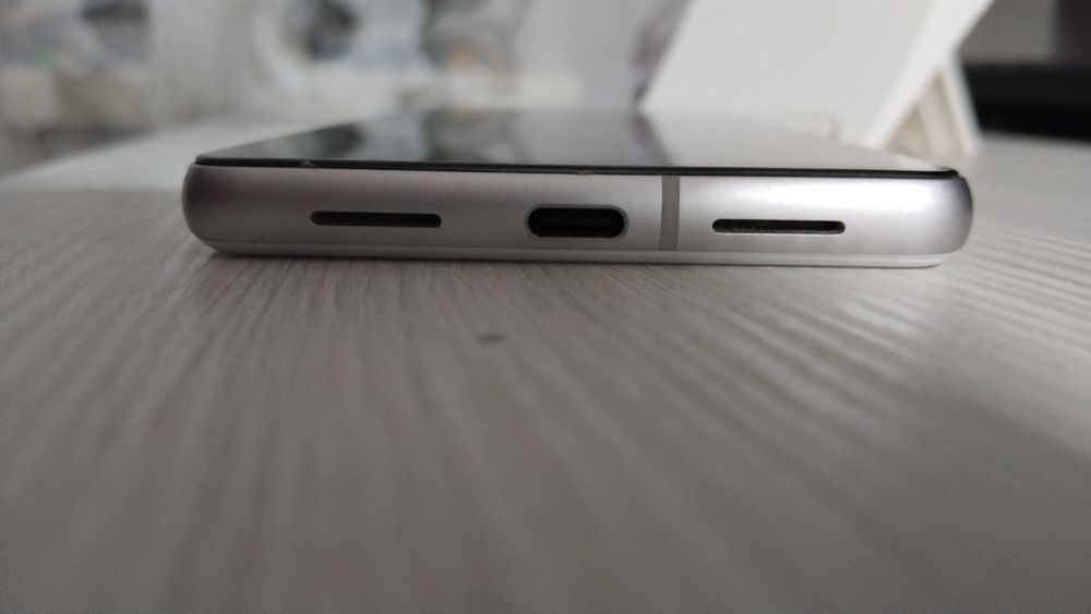 Pixel 7 с коробкой