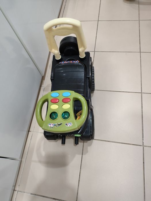 Продам детскую машинку, ходунки