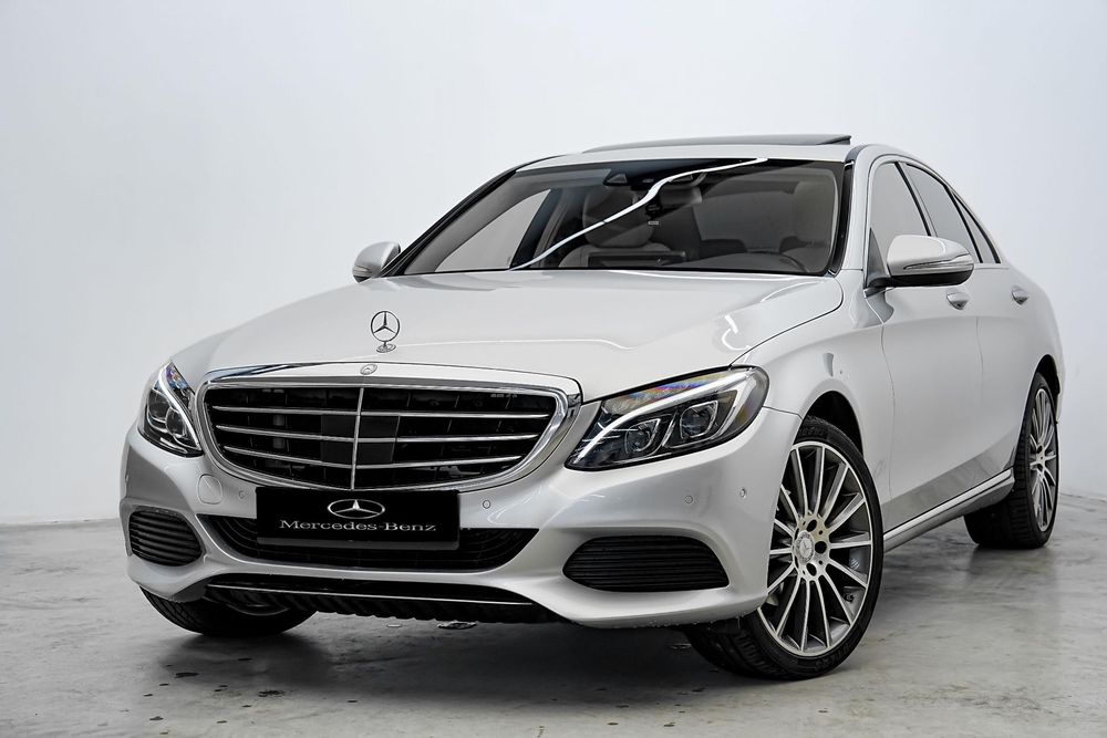 Mercedes-Benz C Full Options//Distronic Plus//Trapa//Burmester//Led Dynamic//Amg 19
