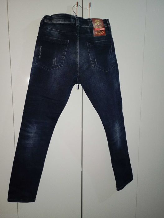 Оригинални дънки не носени DSQUARED2