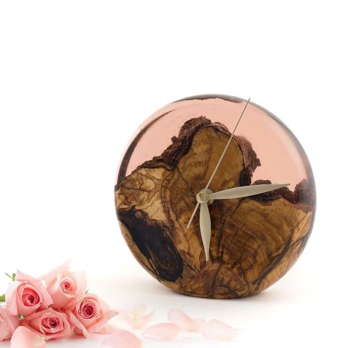 Настольные часы BIOSY из дерева и эпоксидной смолы