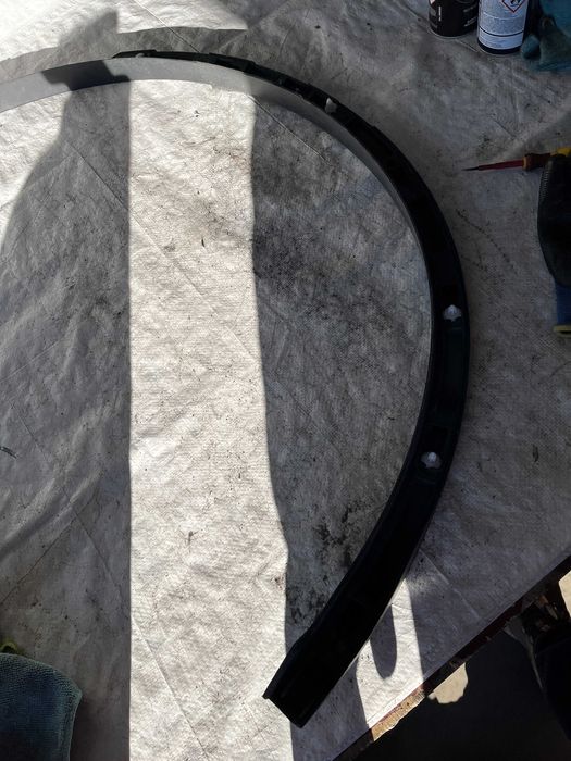 Вежда Volkswagen Touareg 2