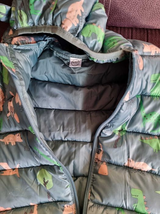 Капитонирано яке за момче