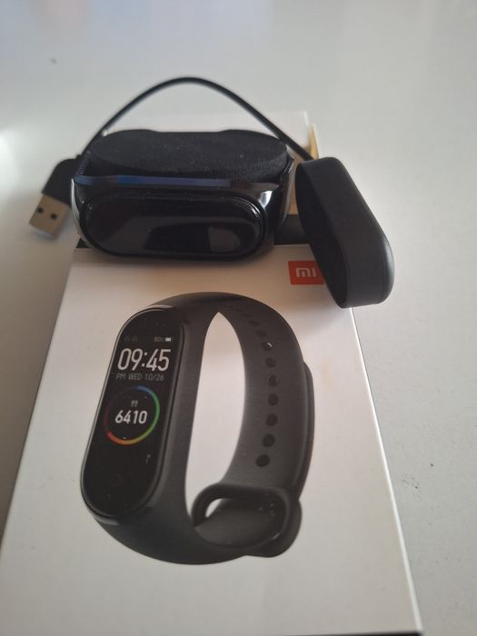Смарт гривни MI Smart Band 4