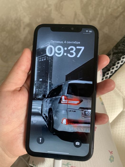 iPhone 11 64гб срочно