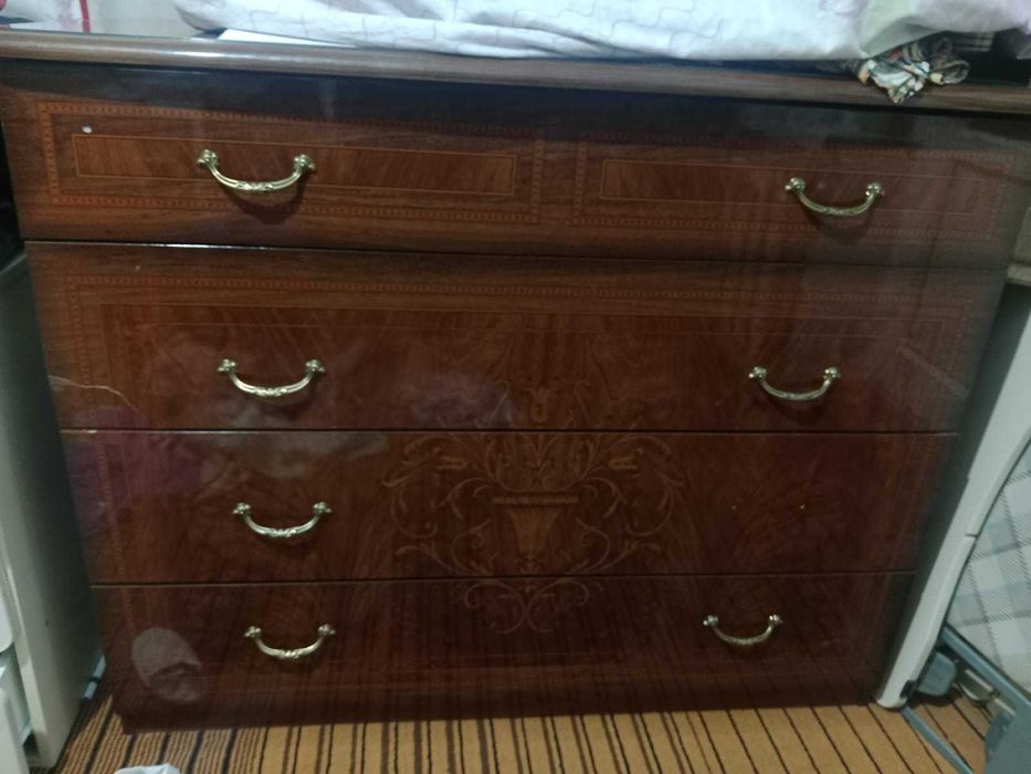 Продам спальный гарнитур «Виктория 5Д»