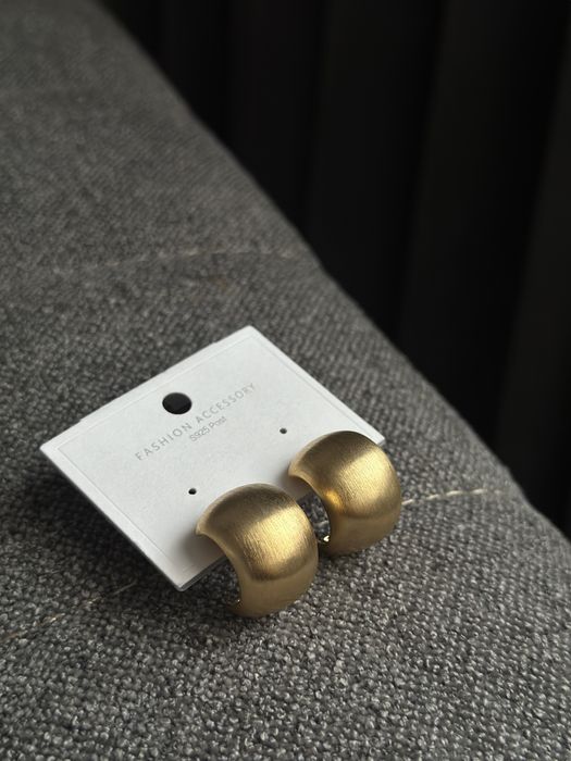 Продаются серьги