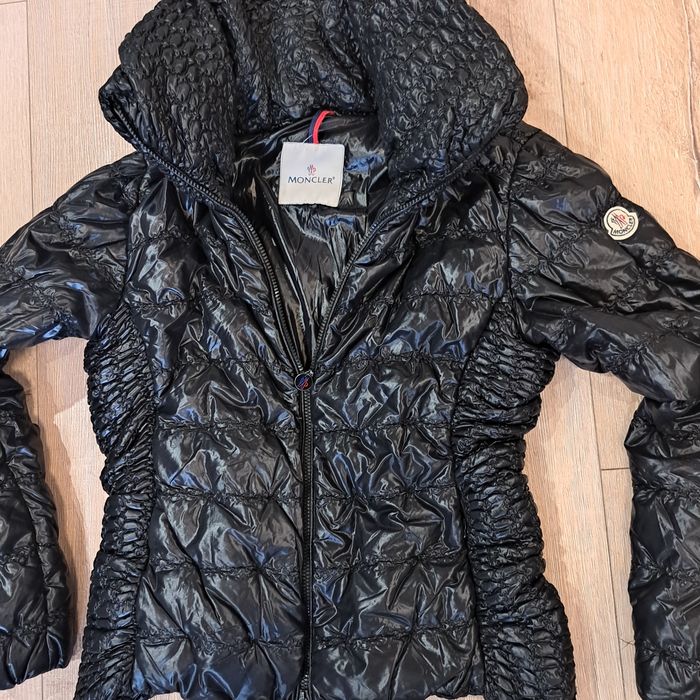 Moncler дамско яке