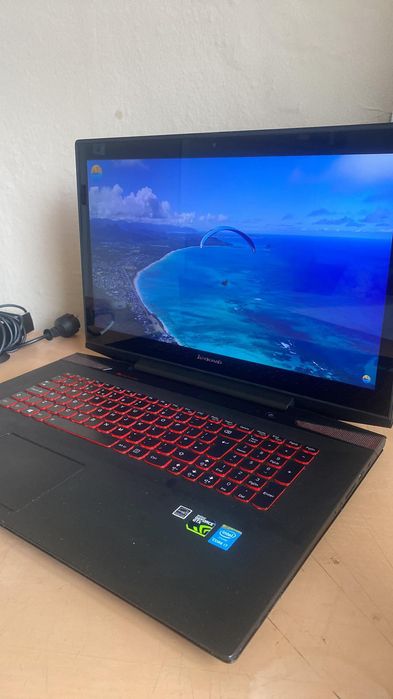 Леново с тъч скрийн чудесно състояние за цената си!