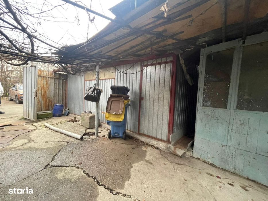 Baicului | Teren cu casa demolabila