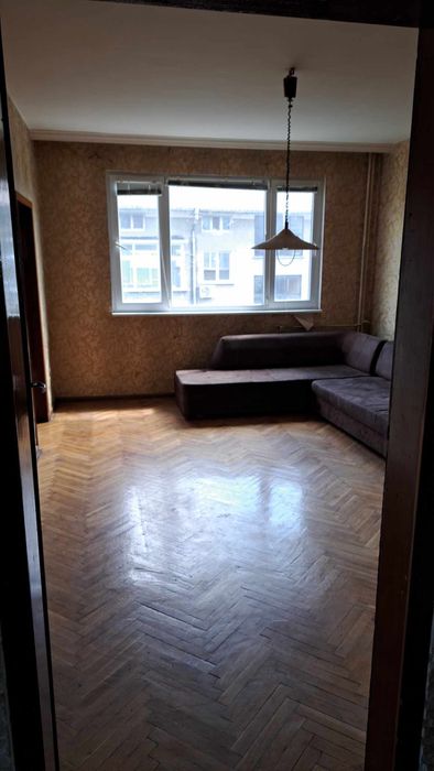 Продава се Четиристаен апартамент в Казанлък - 120 кв.м за 1063 €/кв.м - Снимка #1