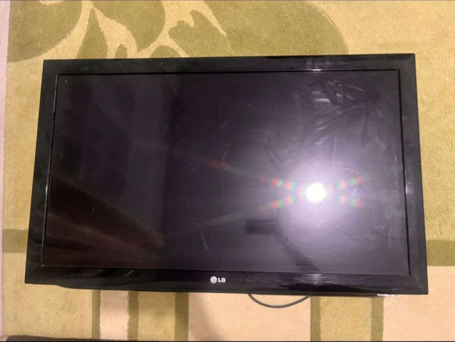 Продам телевизор LG