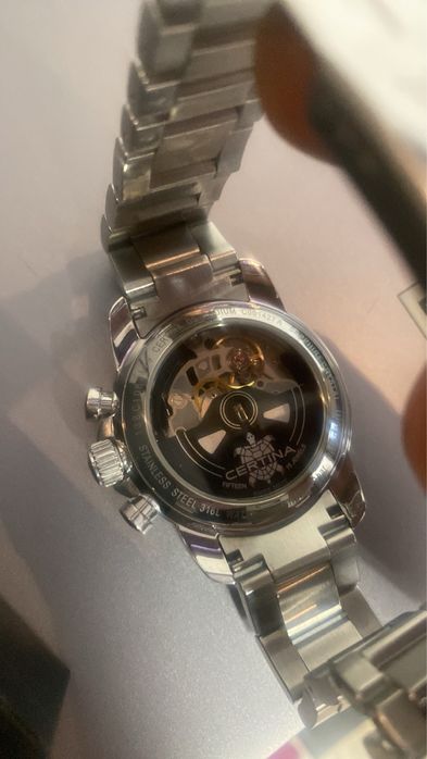 Часовник Certina страхотен