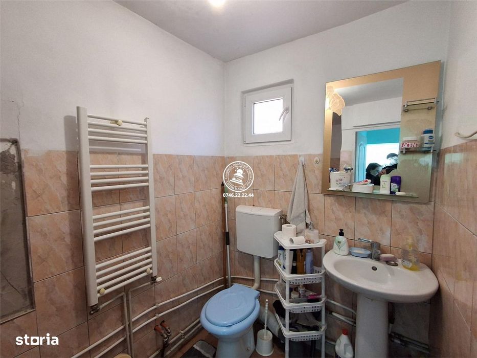 3 case + 808mp teren - Letcani,Iasi