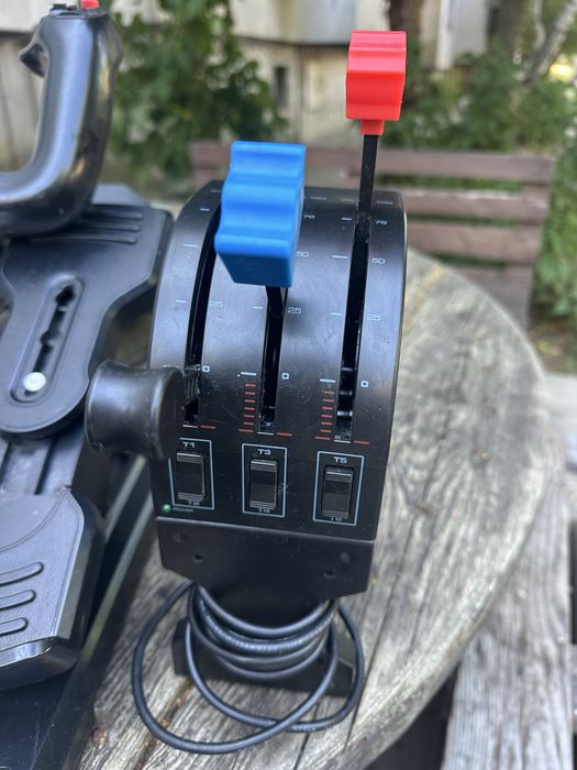 Система за полети Logitech G Saitek PRO, Лост и циферблат