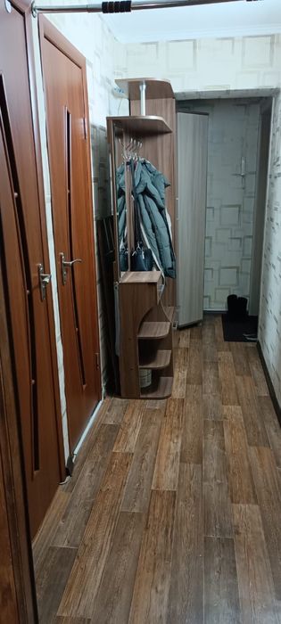 Продам 2х ком квартиру.