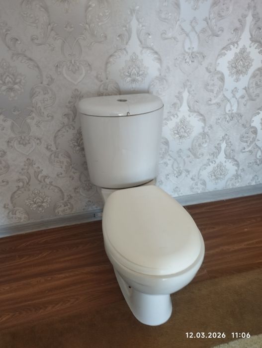Продается унитаз г.Чирчик
