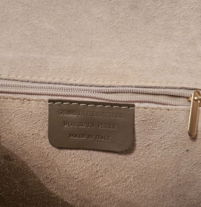 Чанти естествена кожена всяка по 35 евро