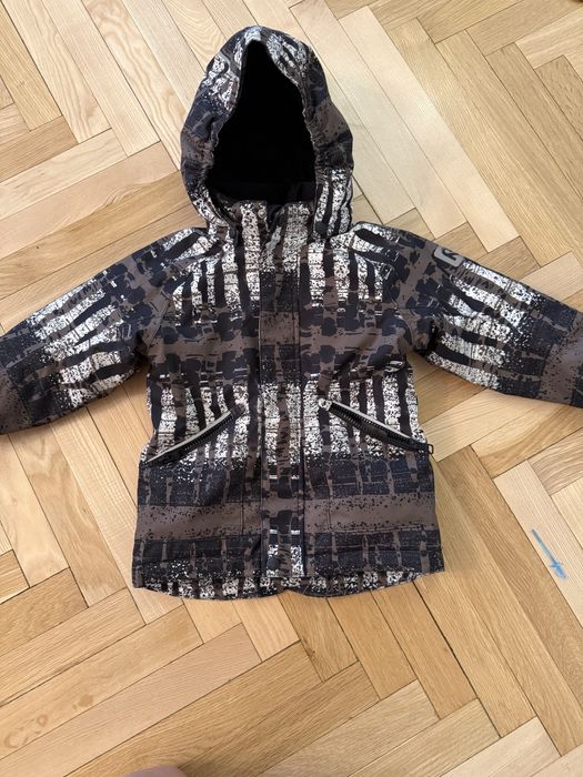 Продам детскую куртку  Reima