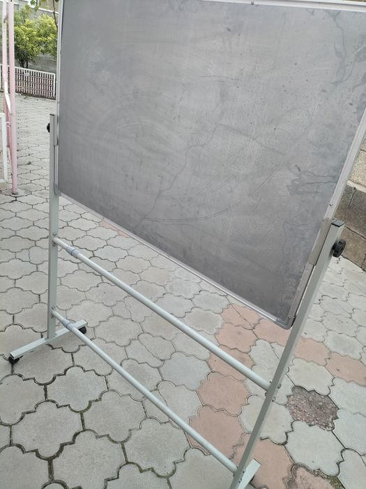 Маркерная доска двусторонняя