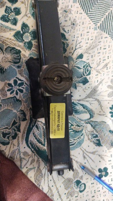 Продам домкрат домкрат