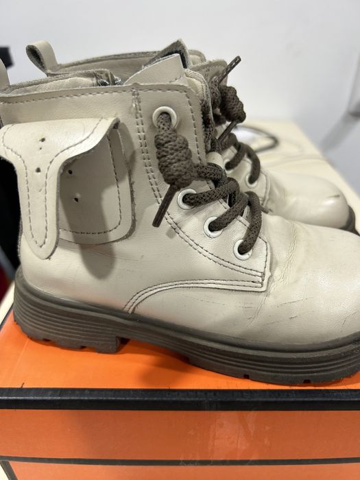 Продам ботинку на девочку