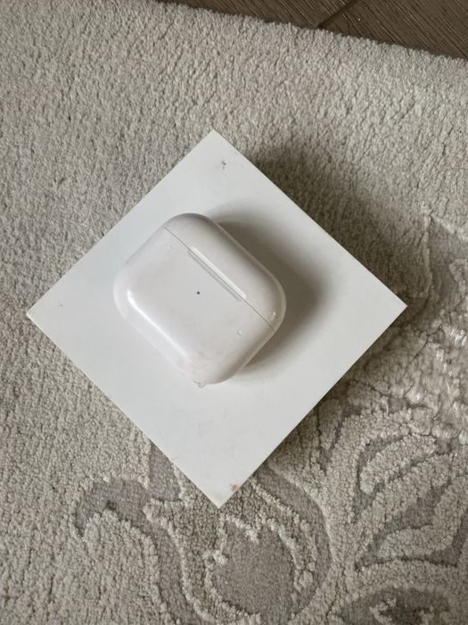 Airpods 3 в хорошем состоянии