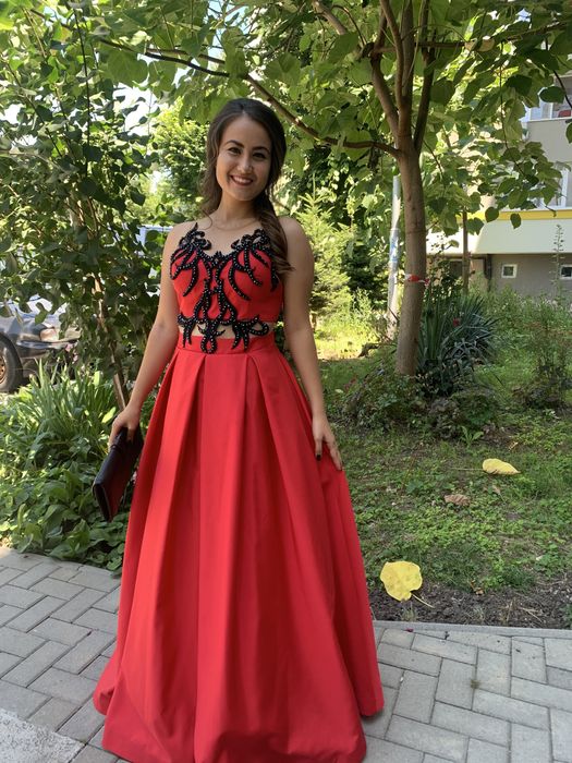 Официална рокля