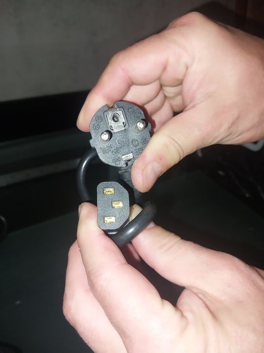 Шнуры для компьютер