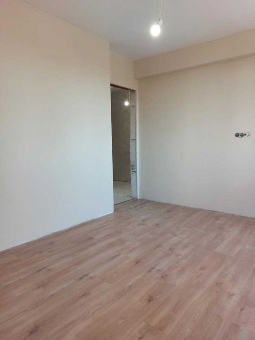 Продава се Тристаен апартамент в Варна, Център - 76 кв.м за 1944 €/кв.м - Снимка #5