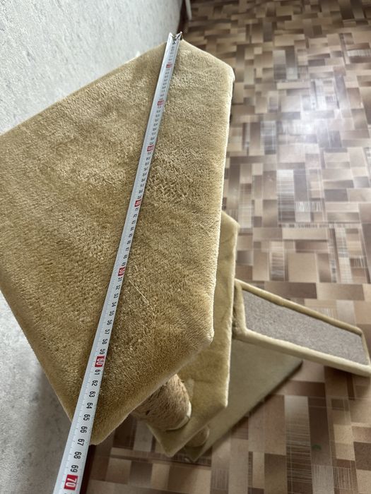 Продам домик для кошки .