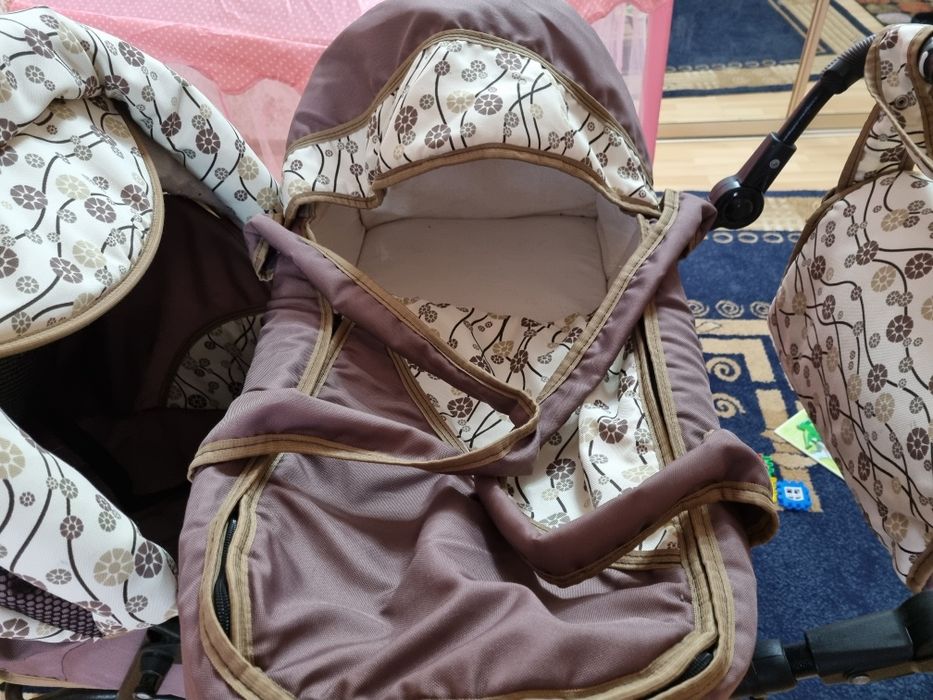 Детская коляска на все сезоны