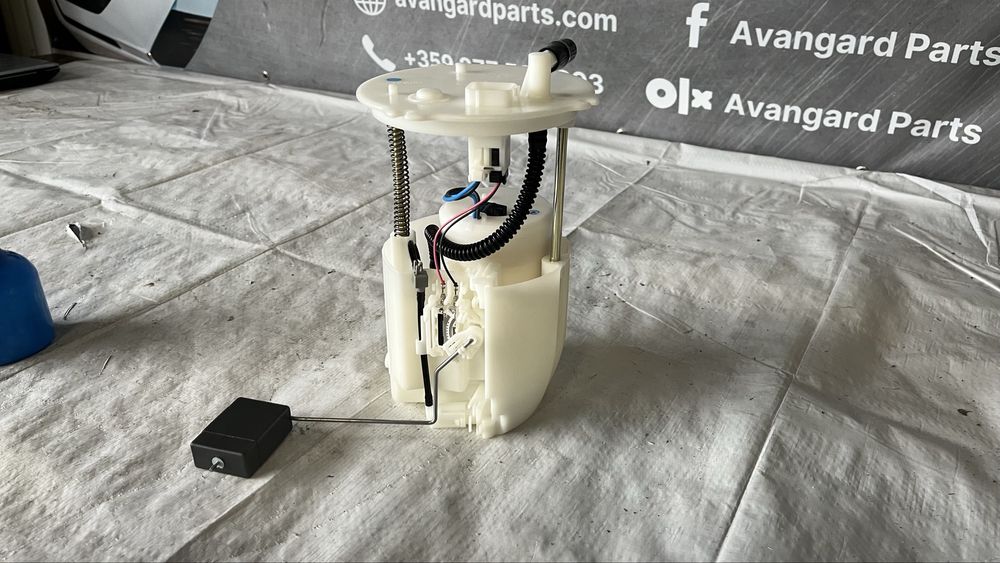 Горивна помпа Mazda Premacy