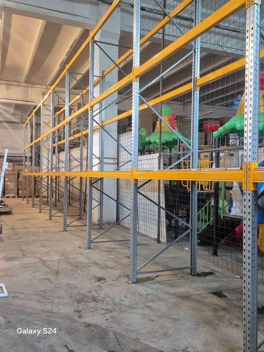 Raft  pentru  euro paleti