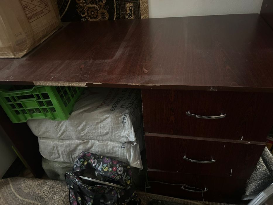 Стол и пинал для детей