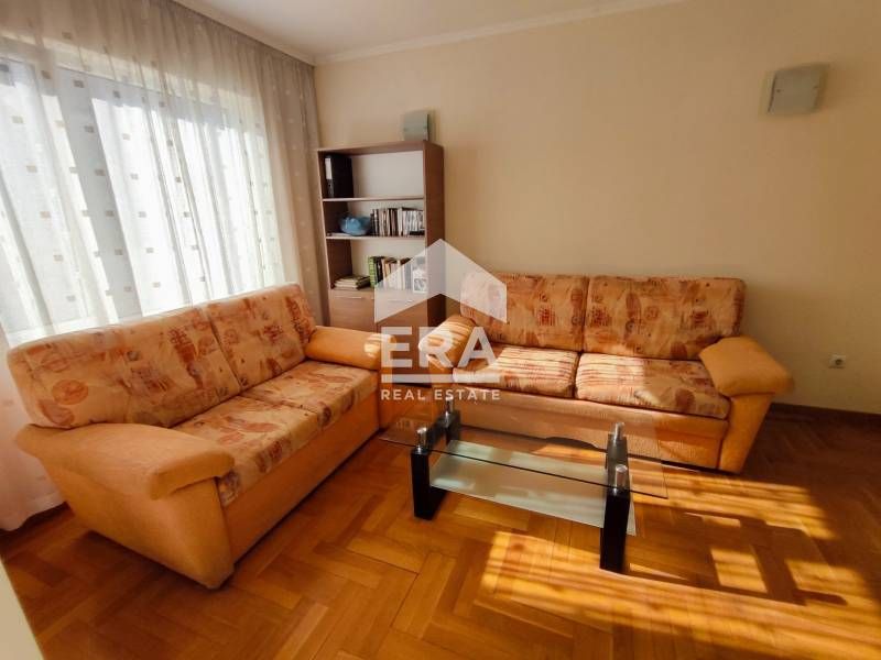 Продава се Двустаен апартамент в Варна, Цветен квартал - 85 кв.м за 2106 €/кв.м - Снимка #5