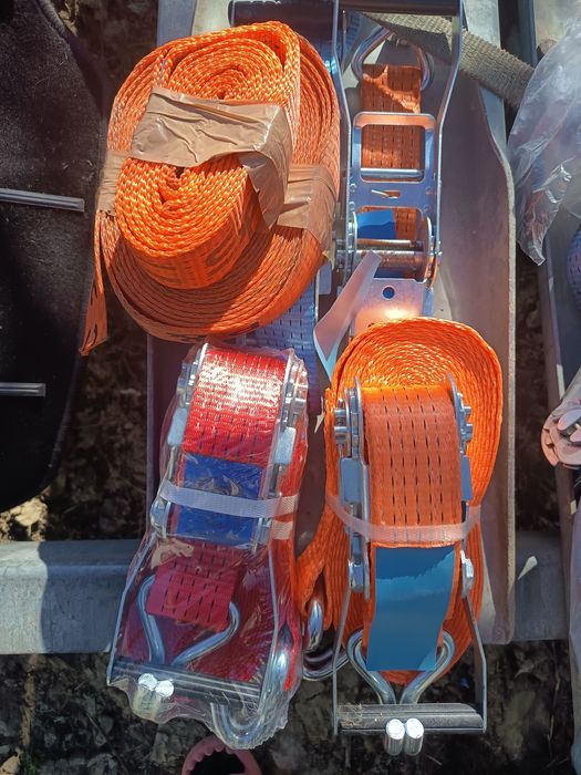 Chingi de ancorare cu clichet